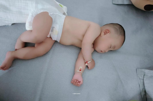 新乡9个月宝宝可以吃盐吗